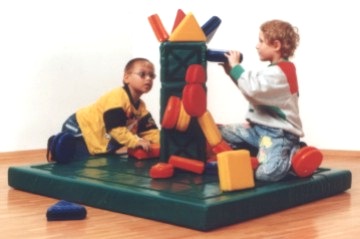 Fußbodenspiel, Lachnitt-Design